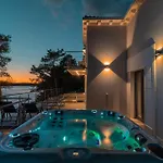 Luxurious In *