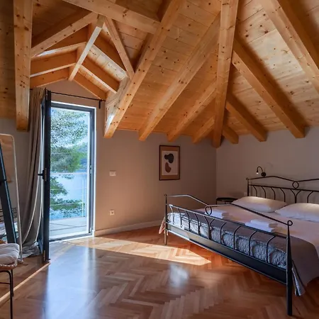 Luxurious In