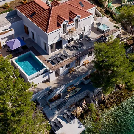 Vakantiehuis Front In *