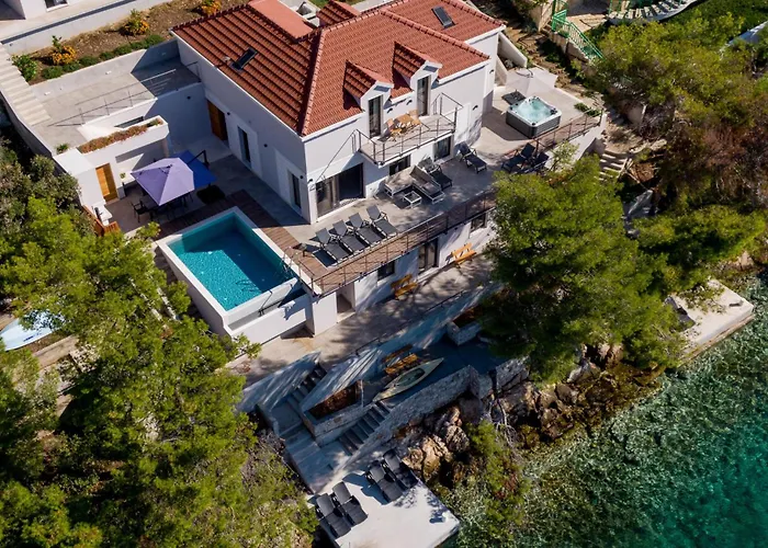 Vakantiehuis Front In *