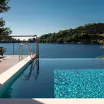 Luxurious In